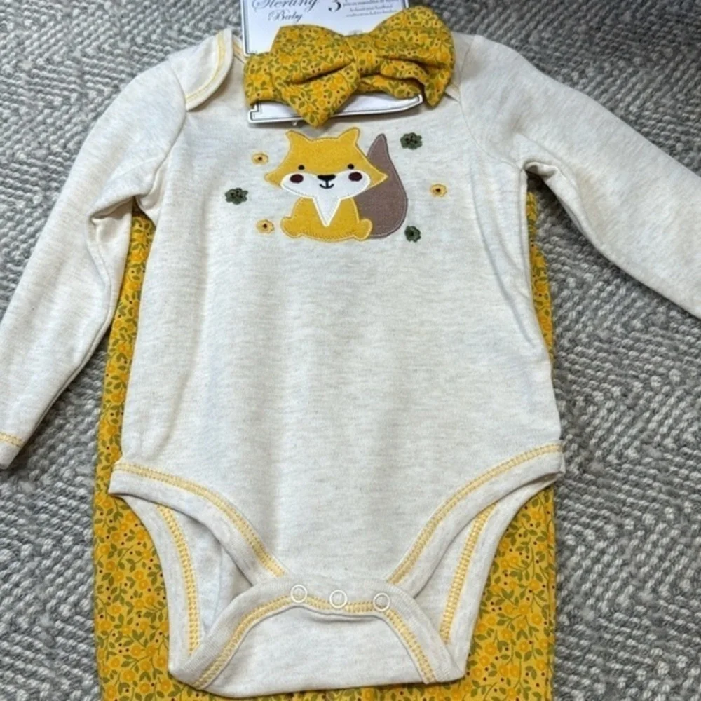 NWT fall fox print  long sleeve onesie  footed pants and headband layette‎ 9 mos